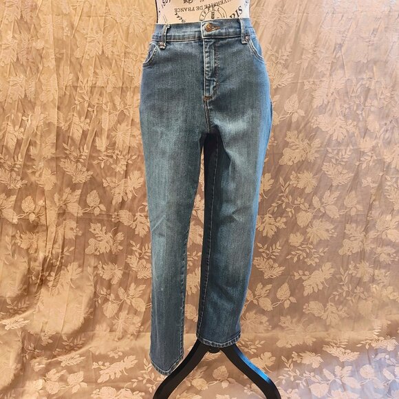 Gloria Vanderbilt Denim - Gloria Vanderbilt Amanda Straight Jeans, Size 8S/ 8 Short, Used